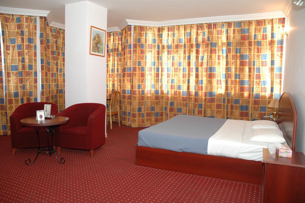 Gulf Horizon Hotel Doha Kültér fotó
